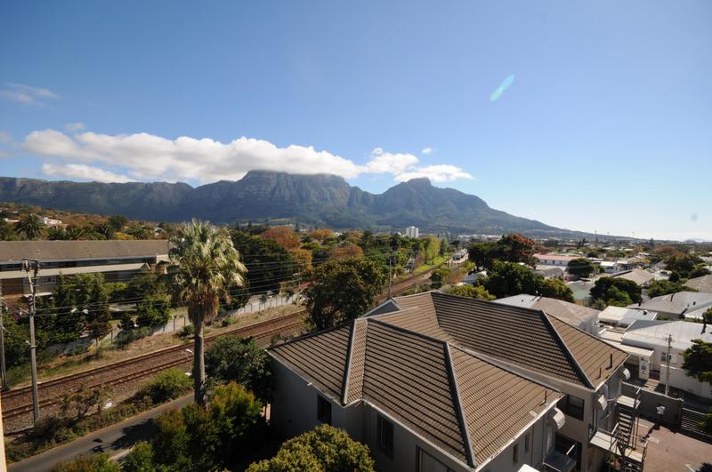 3 Bedroom Property for Sale in Kenilworth Western Cape